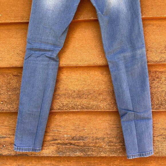 VIP Jeans Street Denim SD2-7455B Light Blue Distressed Low Rise Jeans Size 7/8 - Picture 7 of 10